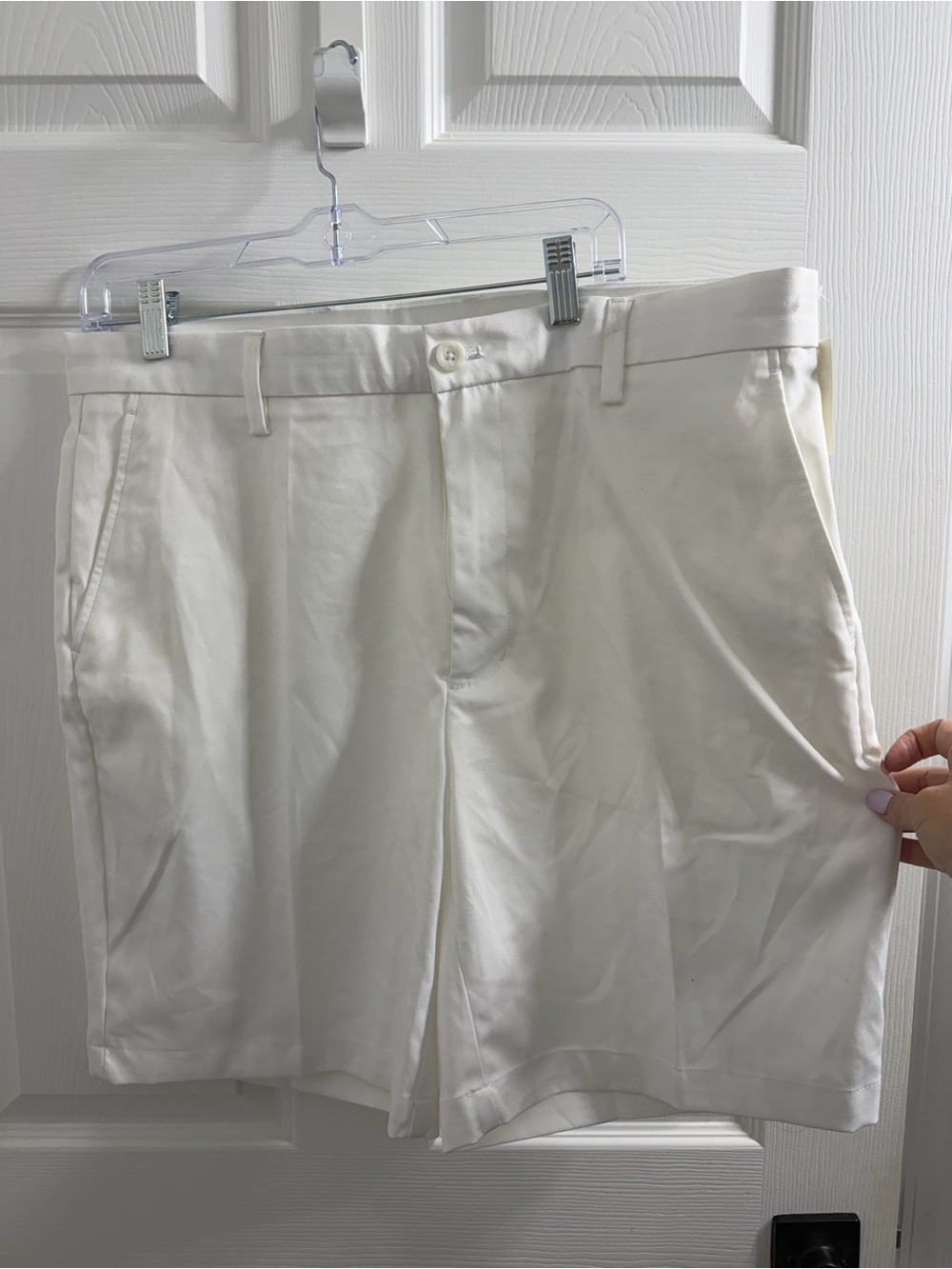 Amazon Essentials Men's White Flat Front Shorts